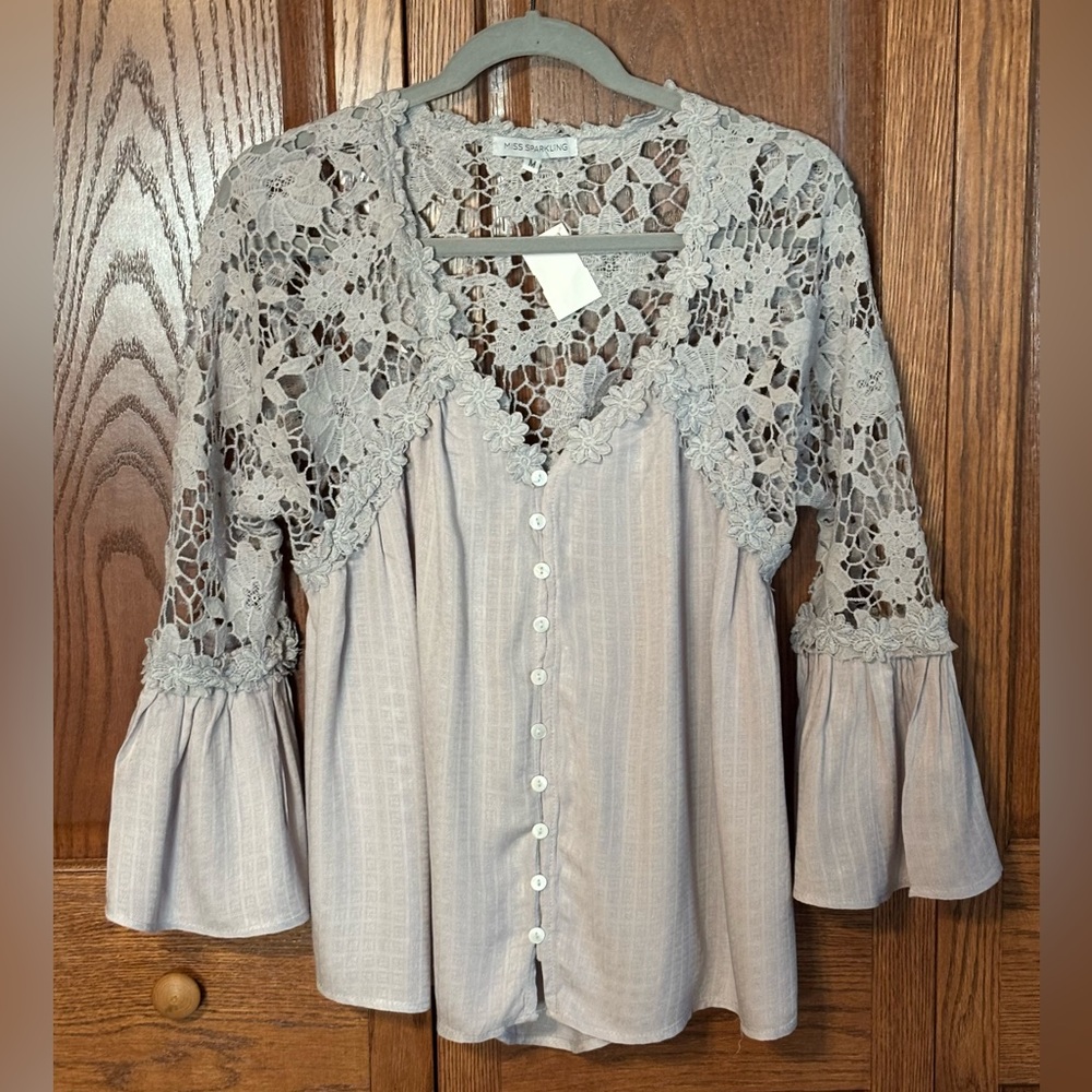ADORABLE Lace Crochet Top - New with Tag!